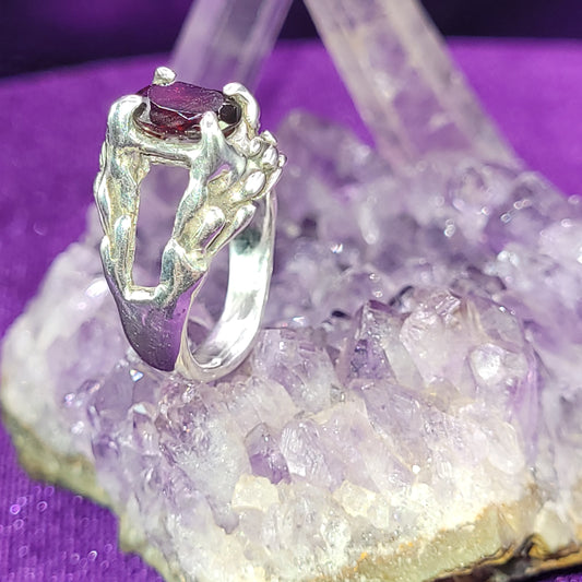 Sexual Burning Desire Ring | Size 7 | 6x8mm Oval AAA Garnet | 6.42g Sterling Silver Statement Ring